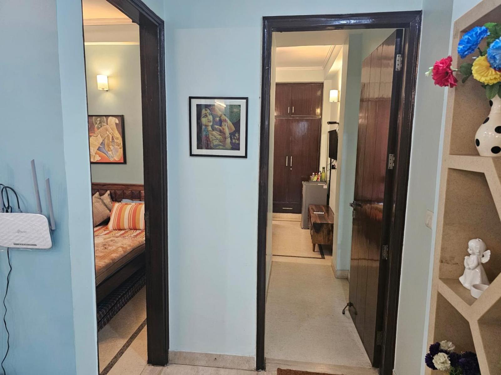 Sky Bloom Luxury Homestay Нью-Дели Экстерьер фото