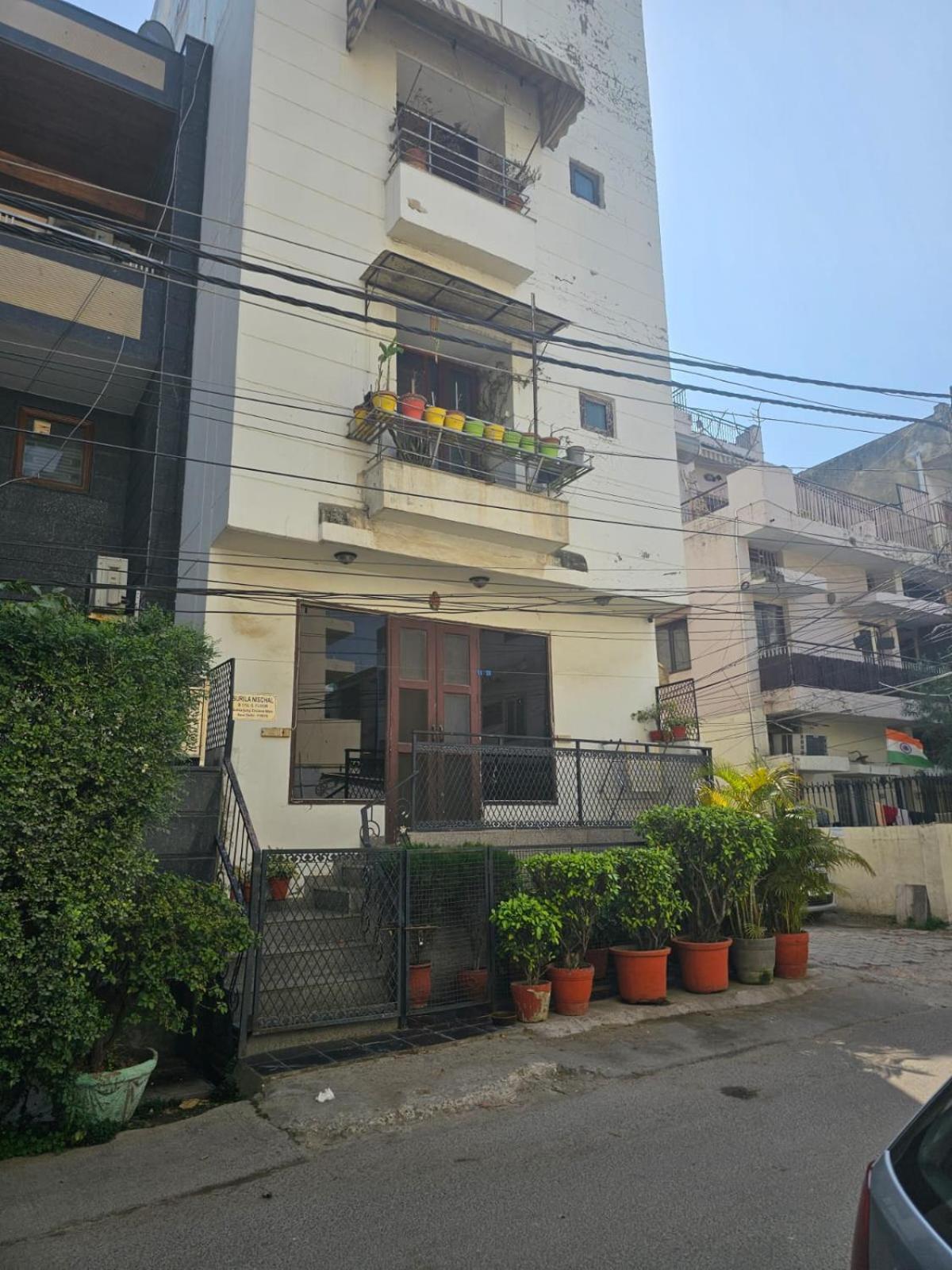 Sky Bloom Luxury Homestay Нью-Дели Экстерьер фото